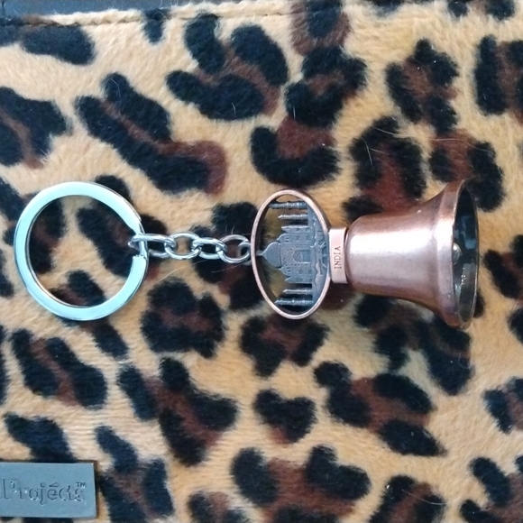India Taj Mahal Theme Bell Key Chain - Picture 2 of 6